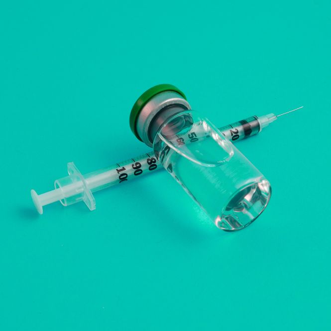 Vaccine vial and syringe for vaccination