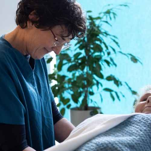Hydrotherm warm water bed massage with Jill du Toit at The Lomond Clinic, Helensburgh